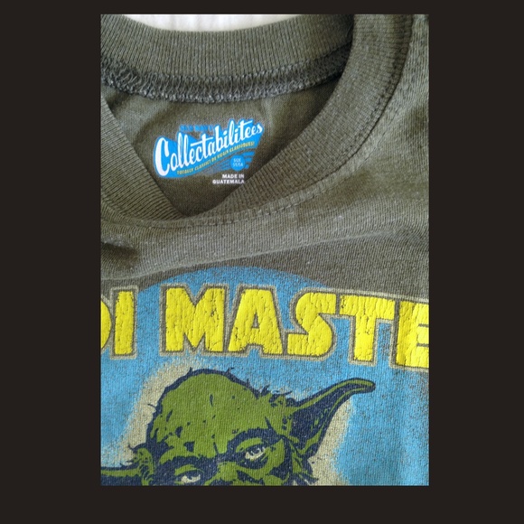 Old Navy Yoda T. Size 5. - Picture 3 of 4